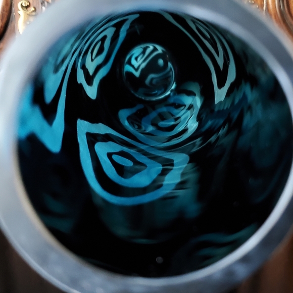 Dramatic Modern Cut To Vibrant Blue 11 1/2" Black Thick Crystal Vase Gorgeous 😍 - Picture 14 of 15